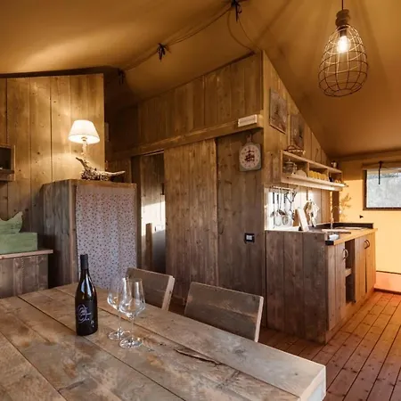 Luxury tent Glamping Tenuta Poggio Rosso 3*