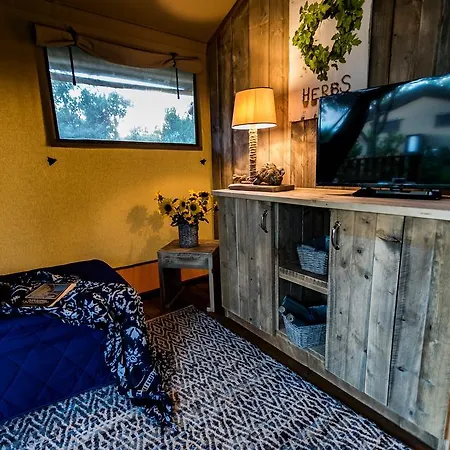 Luxury tent Glamping Tenuta Poggio Rosso